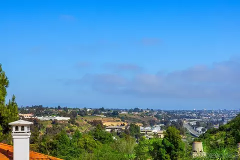 6013 Oakgate Row, La Jolla, CA 92037 photo 9
