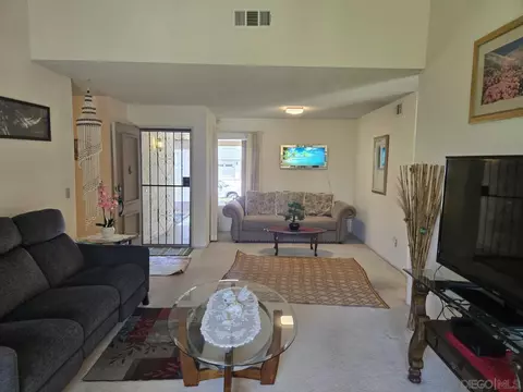 Living - 9343 Lake Hill Rd, Santee, CA 92071 photo 1 of 3
