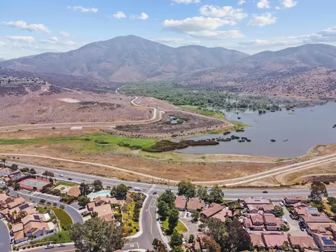 10015 Vallata Ct, Spring Valley, CA 91977 photo 30