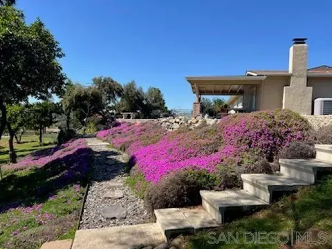 12220 Valhalla Dr, Lakeside, CA 92040 photo 9