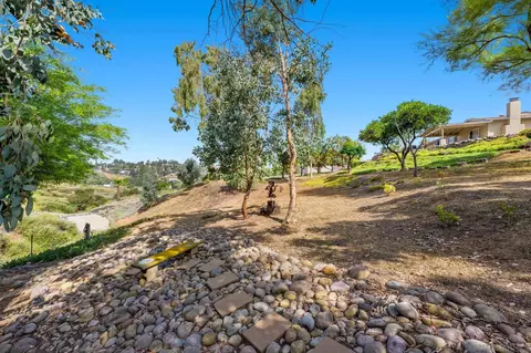 12220 Valhalla Dr, Lakeside, CA 92040 photo 10