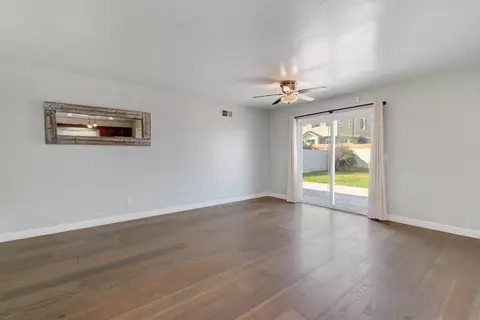 Living - 554 7th St, Imperial Beach, CA 91932 photo 1 of 5