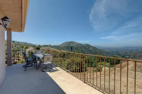 Exterior - 16677 Falcon Heights Rd, Ramona, CA 92065 photo 4 of 6