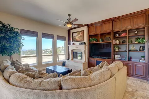 Living - 16677 Falcon Heights Rd, Ramona, CA 92065 photo 3 of 5