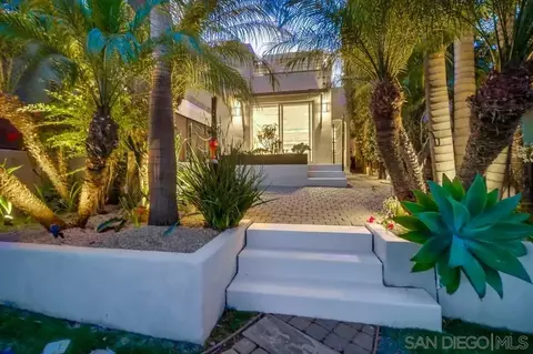 2318 Chalcedony St, San Diego, CA 92109