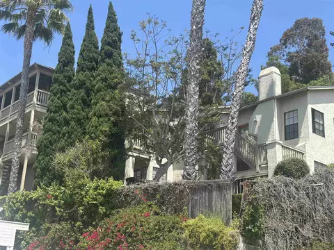 3995 Hortensia St #G6, San Diego, CA 92110