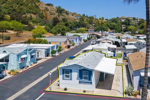 View/Area - 14093 Pomegranate Ave #216, Poway, CA 92064 photo 6 of 8
