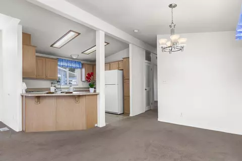 Dining - 14093 Pomegranate Ave #216, Poway, CA 92064 photo 2 of 2