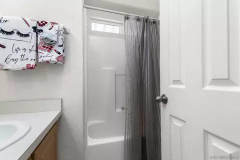 Bath - 14093 Pomegranate Ave #216, Poway, CA 92064 photo 4 of 4