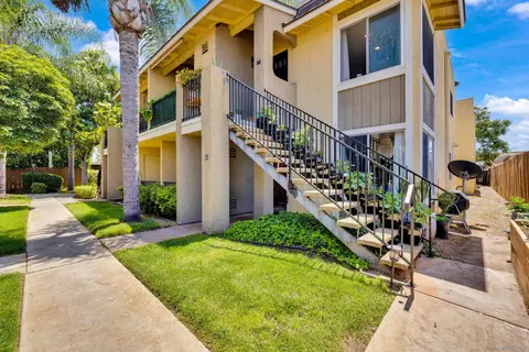 535 N Beech St #13, Escondido, CA 92025 photo 2
