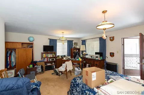 231 E, Coronado, CA 92118 photo 17