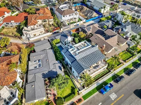 View/Area - 201 Ocean Dr, Coronado, CA 92118 photo 3 of 6
