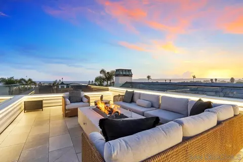 Exterior - 201 Ocean Dr, Coronado, CA 92118 photo 8 of 17