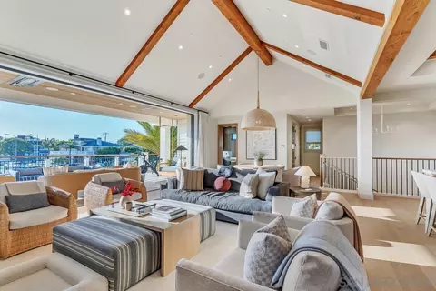 Living - 201 Ocean Dr, Coronado, CA 92118 photo 3 of 4