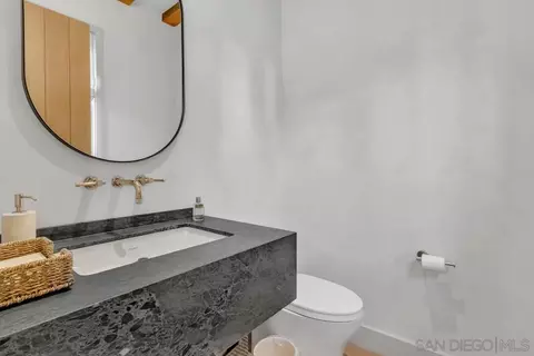 Bath - 201 Ocean Dr, Coronado, CA 92118 photo 7 of 7