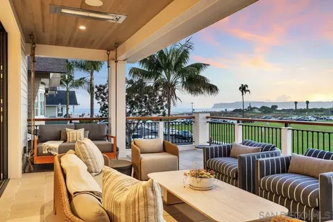 Exterior - 201 Ocean Dr, Coronado, CA 92118 photo 5 of 17