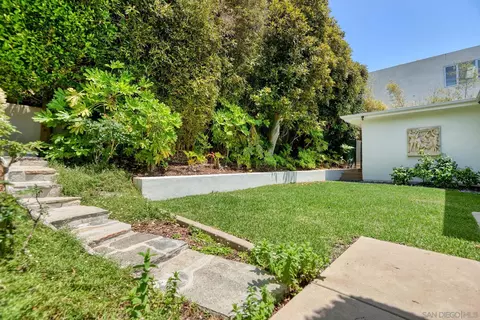 Exterior - 5709 Abalone Pl, La Jolla, CA 92037 photo 6 of 8