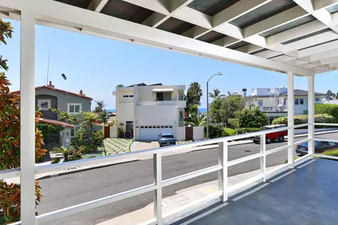 Exterior - 5709 Abalone Pl, La Jolla, CA 92037 photo 3 of 8