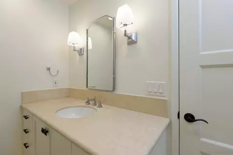 Bath - 5709 Abalone Pl, La Jolla, CA 92037 photo 2 of 3