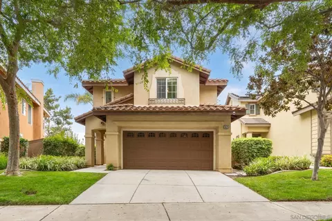 1625 Magnolia Cir, Vista, CA 92081