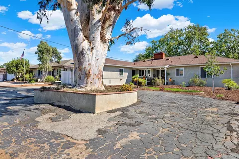 Exterior - 1945 Wedgemere Rd, El Cajon, CA 92020 photo 11 of 12