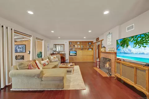 Living - 1945 Wedgemere Rd, El Cajon, CA 92020 photo 1 of 4
