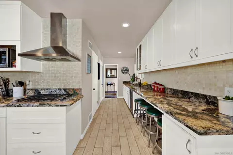 Kitchen - 1945 Wedgemere Rd, El Cajon, CA 92020 photo 1 of 5