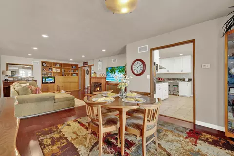 Dining - 1945 Wedgemere Rd, El Cajon, CA 92020 photo 2 of 3
