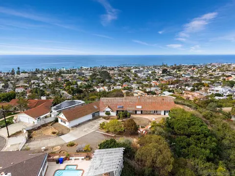 View/Area - 6591 Avenida Wilfredo, La Jolla, CA 92037 photo 7 of 9