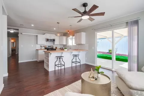 950 Funquest Dr, Fallbrook, CA 92028 photo 3