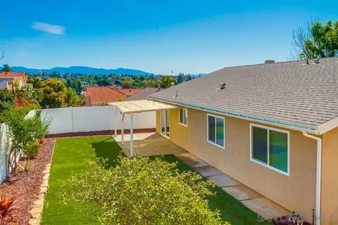 950 Funquest Dr, Fallbrook, CA 92028 photo 11