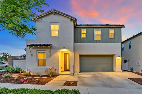 8847 Hightail Dr, Santee, CA 92071