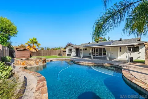 9476 Terrywood Rd, Santee, CA 92071
