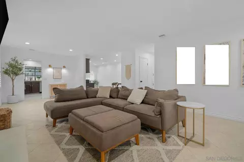 9026 W Hamilton St, Rancho Cucamonga, CA 91701 photo 8