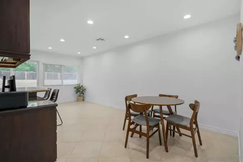 9026 W Hamilton St, Rancho Cucamonga, CA 91701 photo 10