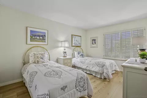 Bedroom - 6375 Via Cabrera, La Jolla, CA 92037 photo 3 of 4