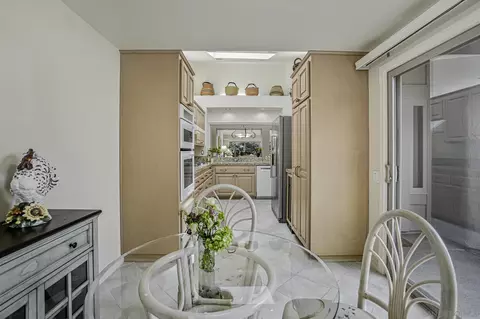 Dining - 6375 Via Cabrera, La Jolla, CA 92037 photo 2 of 4