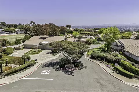 View/Area - 6375 Via Cabrera, La Jolla, CA 92037 photo 6 of 6