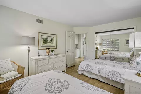 Bedroom - 6375 Via Cabrera, La Jolla, CA 92037 photo 4 of 4