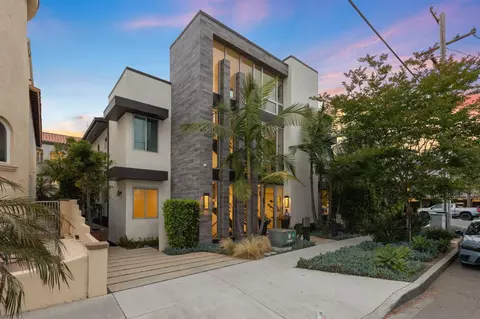 165 Pine Ave, Carlsbad, CA 92008