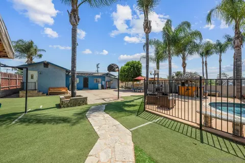 124 E View St, Fallbrook, CA 92028 photo 50