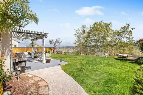 Exterior - 1284 Panorama Ridge Rd, Oceanside, CA 92056 photo 5 of 12