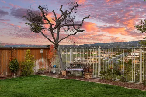 Exterior - 1284 Panorama Ridge Rd, Oceanside, CA 92056 photo 9 of 12