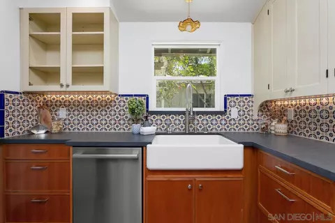Kitchen - 131 N Hayden, Escondido, CA 92027 photo 4 of 5