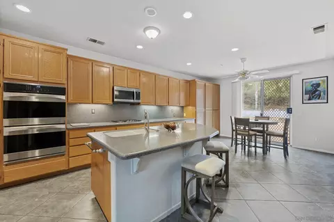 Kitchen - 23625 Galeria Cir, Ramona, CA 92065 photo 2 of 4