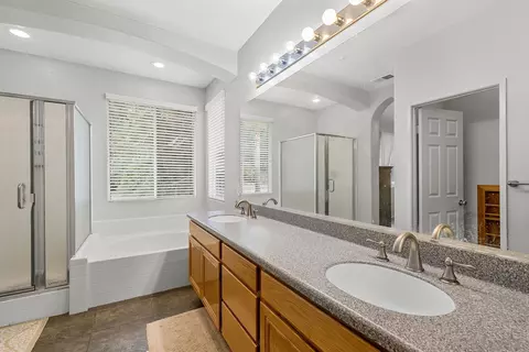 Bath - 23625 Galeria Cir, Ramona, CA 92065 photo 1 of 4