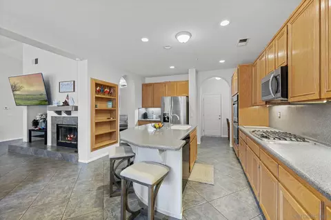 Kitchen - 23625 Galeria Cir, Ramona, CA 92065 photo 4 of 4