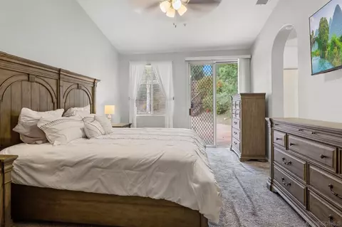 Bedroom - 23625 Galeria Cir, Ramona, CA 92065 photo 1 of 8