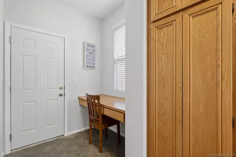 Entry Way - 23625 Galeria Cir, Ramona, CA 92065 photo 3 of 4