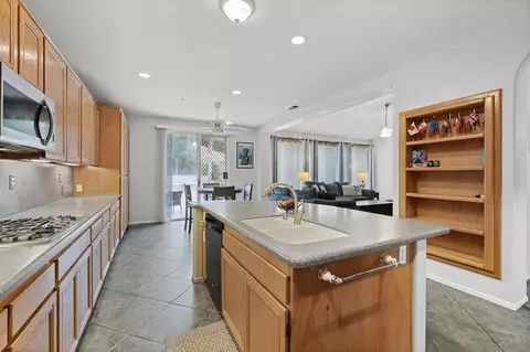 Kitchen - 23625 Galeria Cir, Ramona, CA 92065 photo 3 of 4